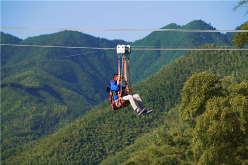高空滑索