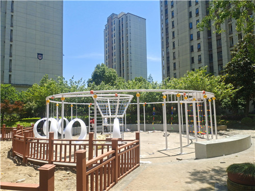 宁波秋千广场